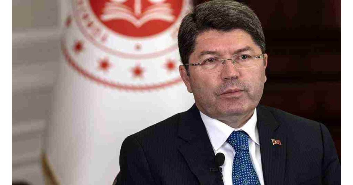 Bakan Tunç: Meclis karar alırsa Cumhurbaşkanı için tekrar adaylık yolu açılır 