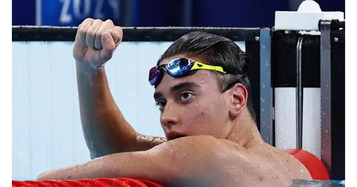 Kuzey Tunçelli yarı finale yükseldi, 800 metre serbestte yarışacak ve şampiyona rekoru kırarak altın madalya hedefliyor.