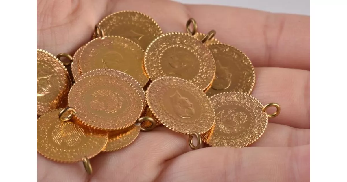 Dolar yükselişi sürdürdü altın düştü. İşte 7 Ağustos Perşembe cumhuriyet, çeyrek ve gram altın fiyatları...