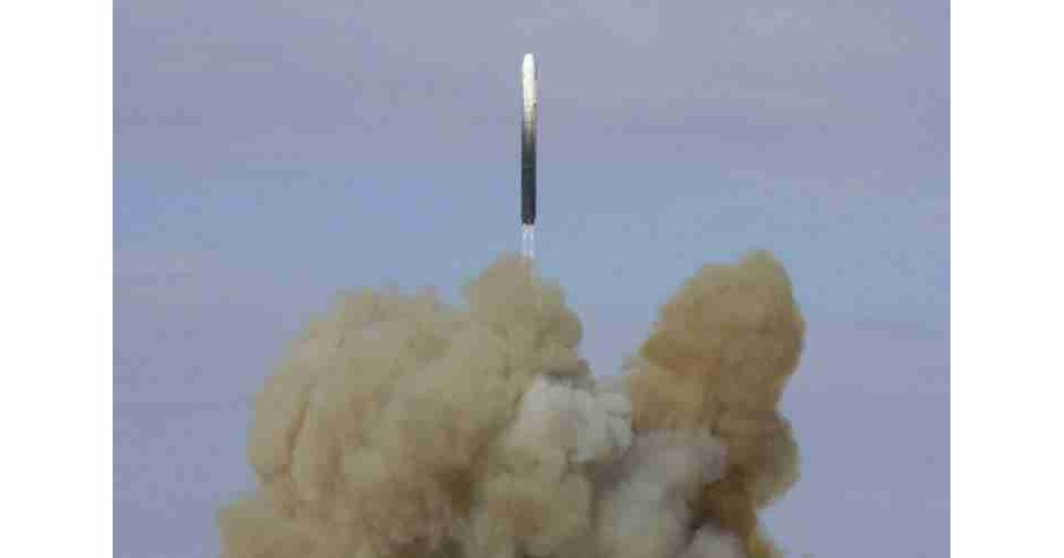 Rusya, hipersonik başlığa sahip "Avangard" kıtalararası hipersonik bir füze test etti