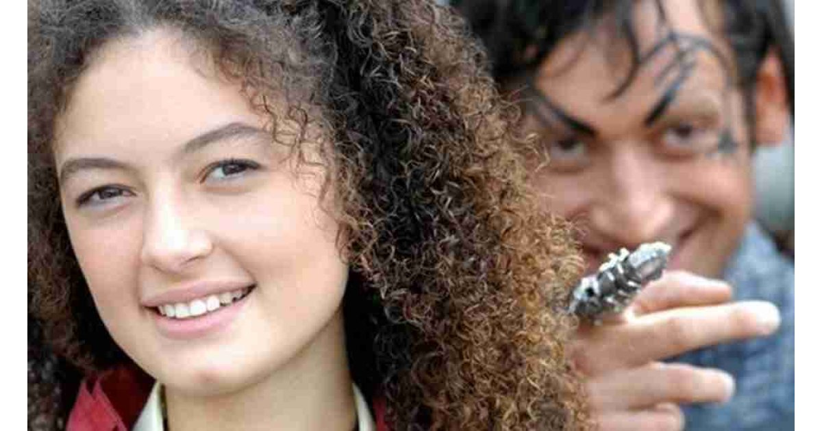 Selena'nın Kıvılcım'ı görenleri şaşkınlığa uğrattı!