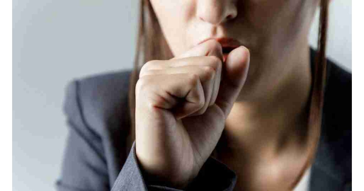 Öksürük nedenleri nedir, nasıl geçer? Kuru öksürüğe ne iyi gelir?