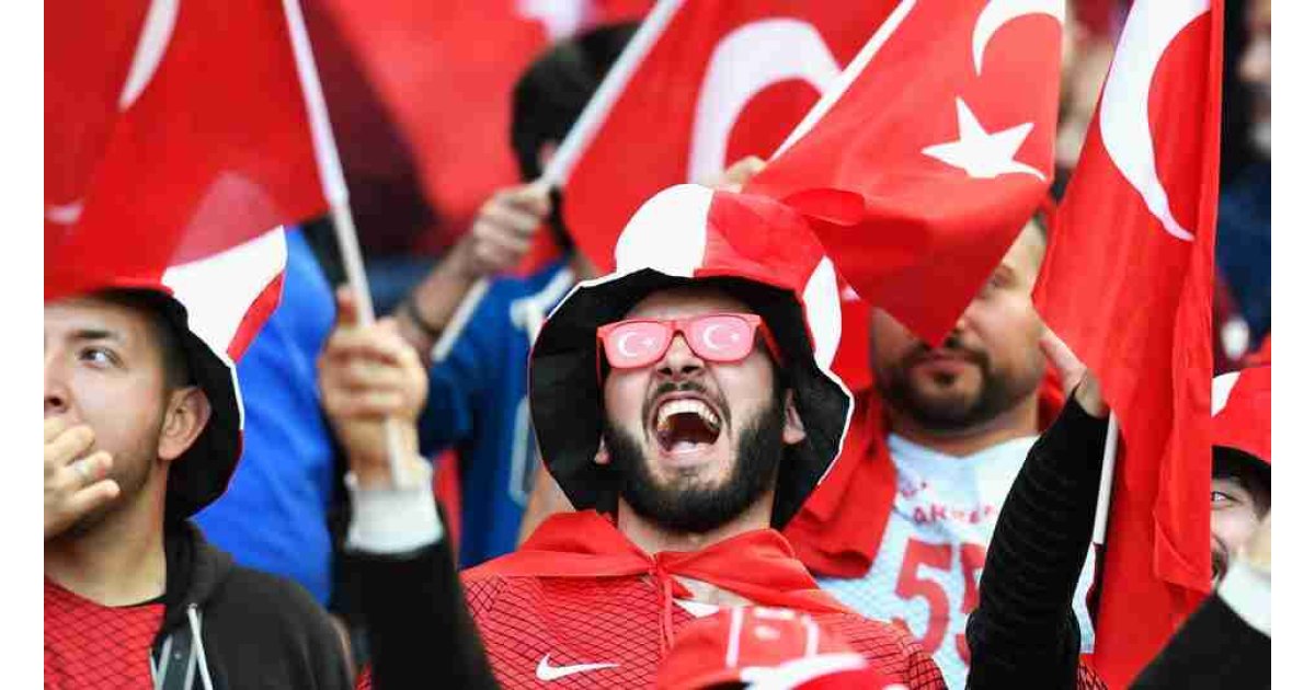 İtalya'dan skandal karar: Türk taraftarlar ülkeye alınmayacak!