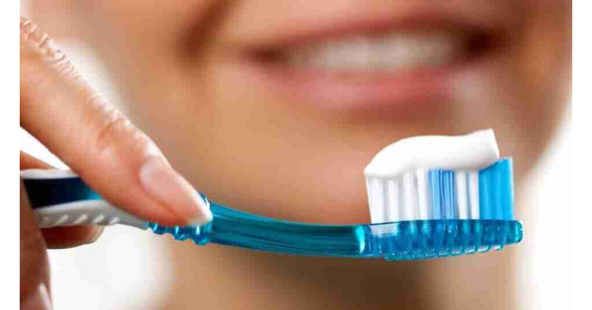 Oruçluyken diş fırçalanır mı? Diş fırçalamak orucu bozar mı? 