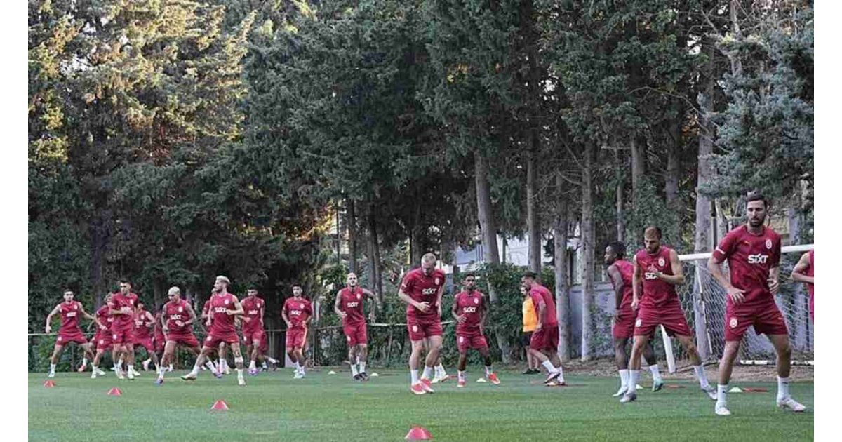 Galatasaray ikinci etap kamp çalışması için Avusturya'ya gitti! 