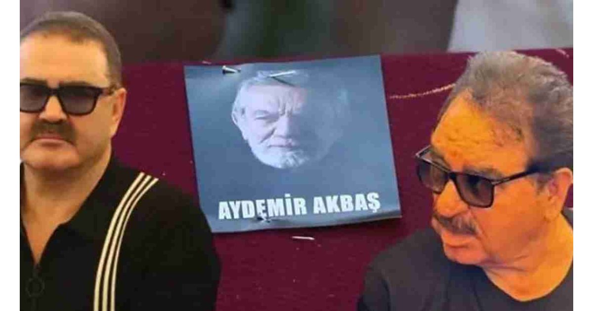 Ben hayatımda ne böyle bir şey gördüm, ne böyle bir yaşadım! Şafak Sezer, Aydemir Akbaş'ın cenazesinde çileden çıktı