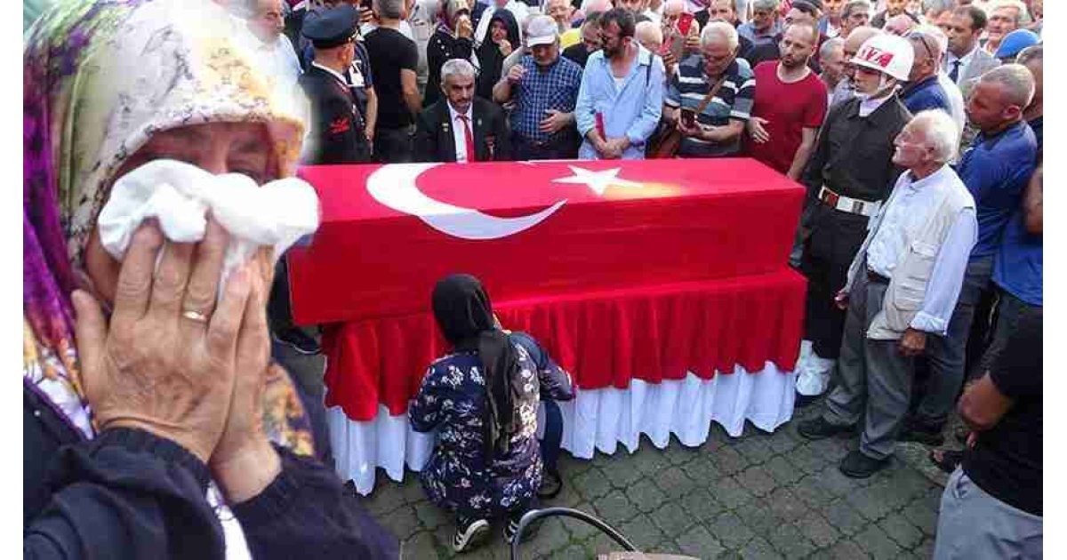 Şehit üsteğmen memleketi Trabzon’da son yolcuğuna uğurlandı