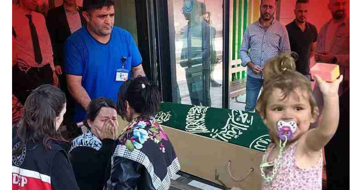 Sıla bebek son yolculuğuna uğurlanıyor: Teyzeleri gözyaşlarına boğuldu