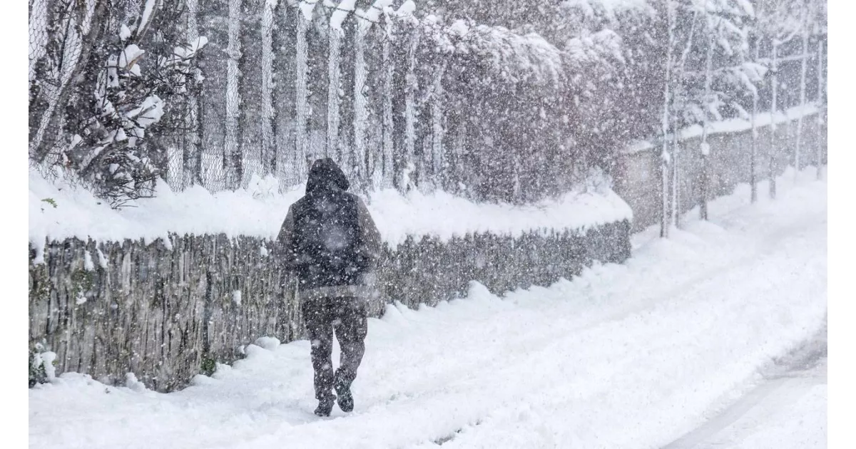 Hava sıcaklığı hızla düşecek: İstanbul'a kar ne zaman geliyor?