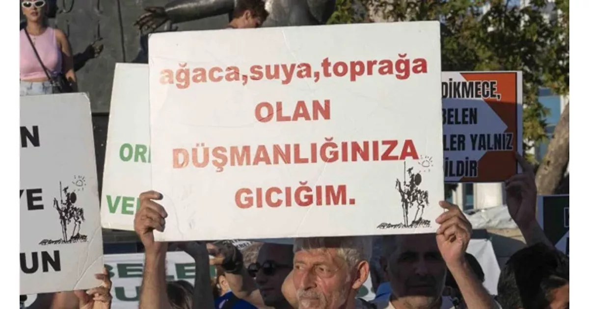 Tartışmalı madde komisyonda kabul edildi; zeytinlikler madenlere açılacak. Bu durum, zeytin ağaçlarının kıyımına yol açacağı gerekçesiyle eleştiriliyor.