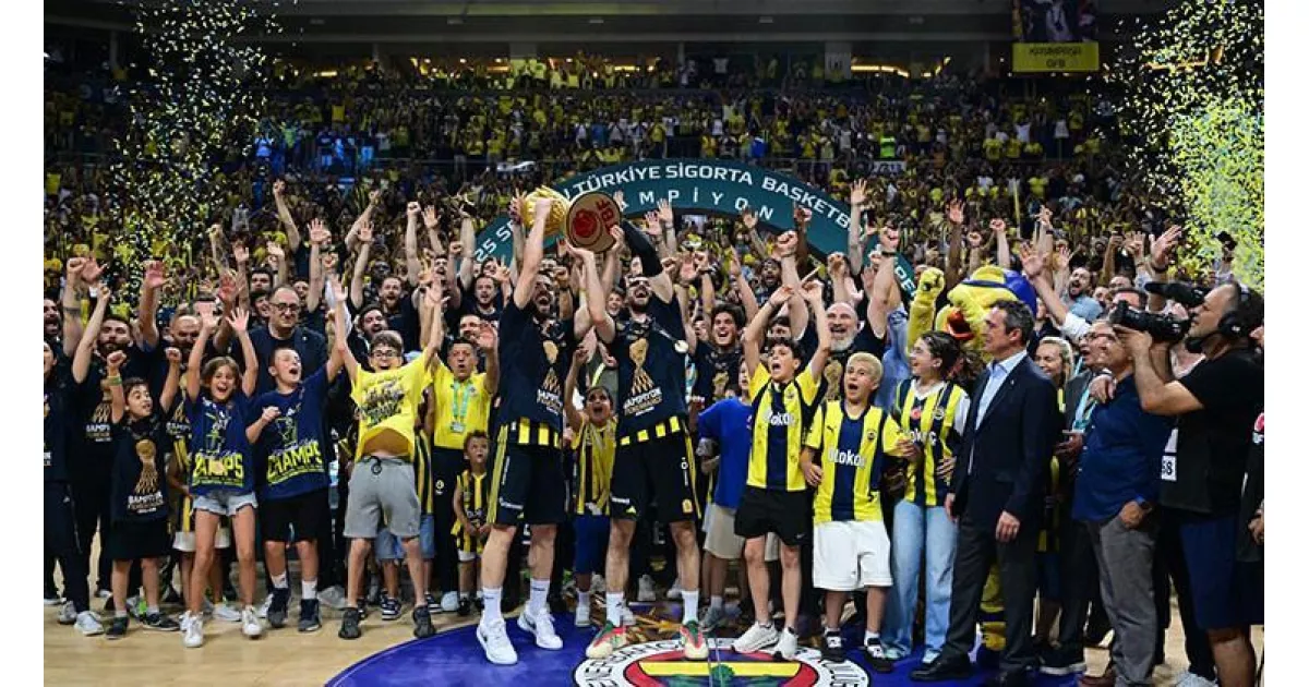 Fenerbahçe Beko, Basketbol Süper Ligi'nde şampiyon oldu! Beşiktaş Fibabanka ile oynanan final serisinin 5. maçında Fenerbahçe, rakibini 84-68 mağlup ederek seriyi 4-1 kazandı.