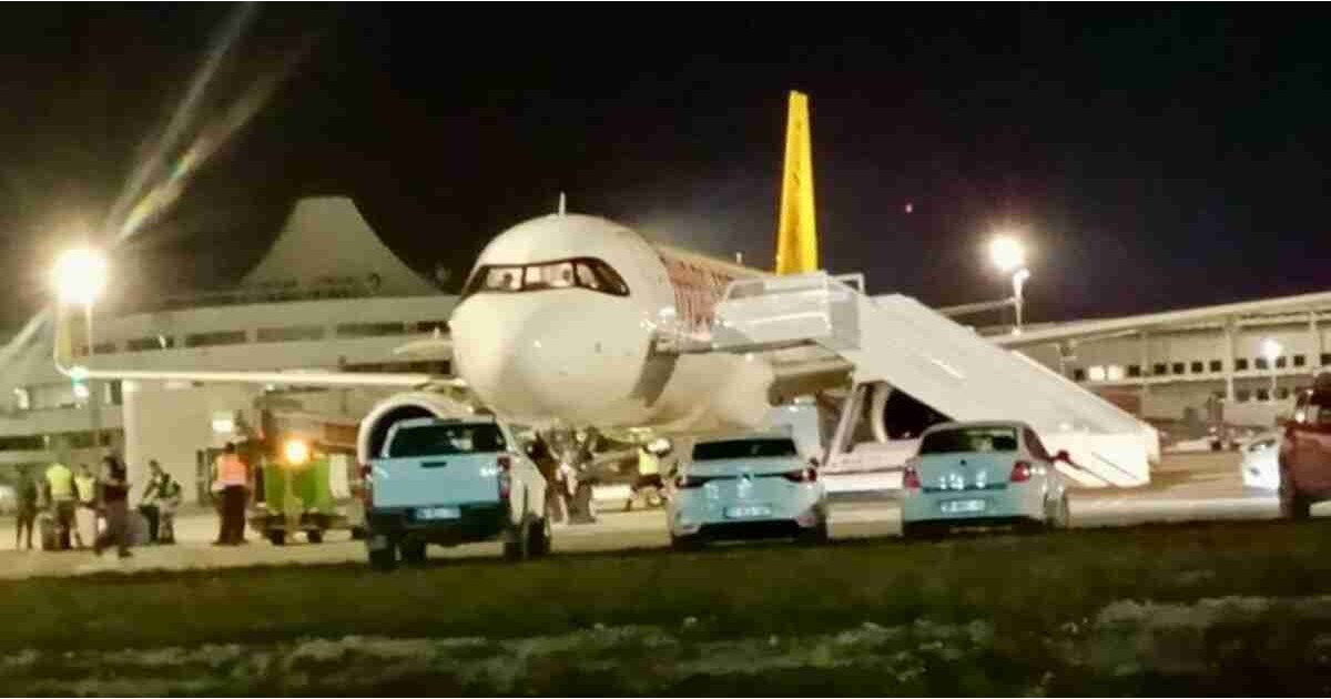 İstanbul-Riyad seferini yapan yolcu uçağı Antalya'ya acil iniş yaptı - Güncel haberler 