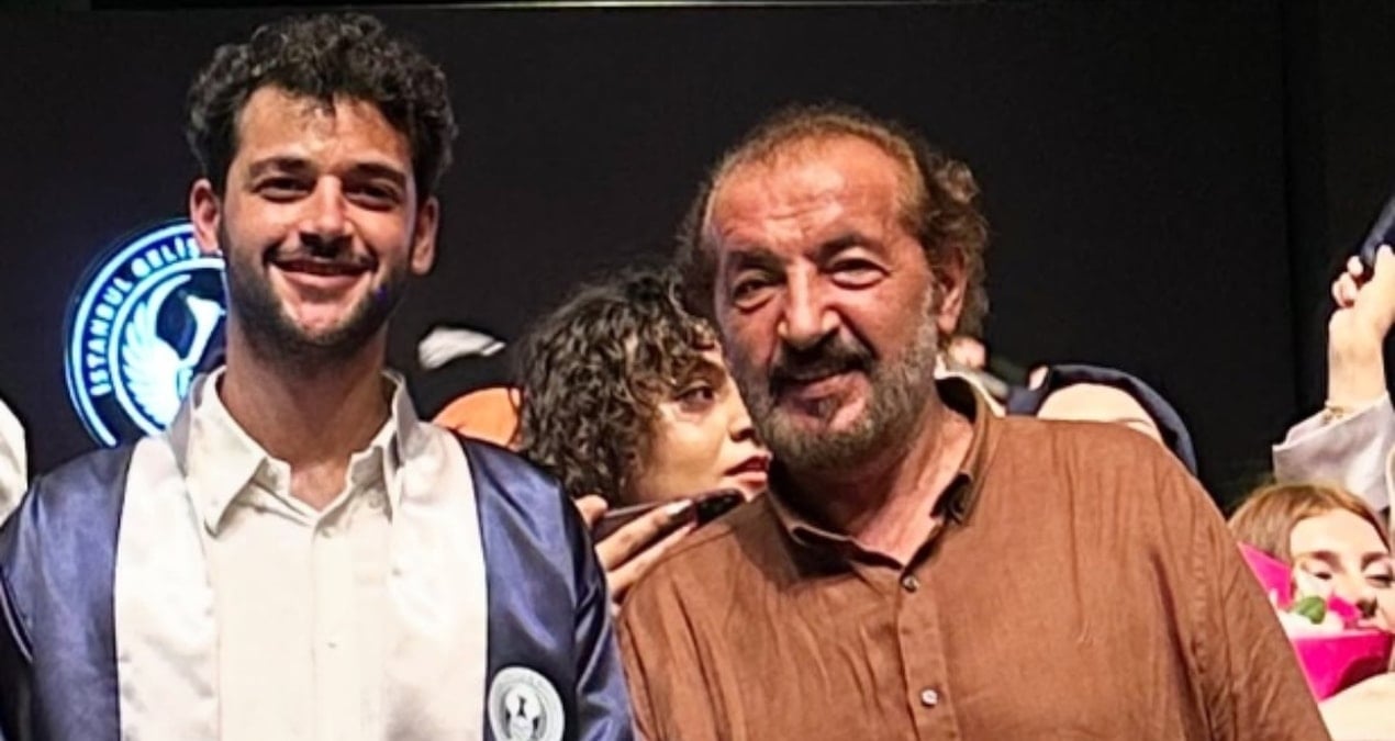 Ünlü şef, üniversiteden mezun olan oğlunu gururla kutladı