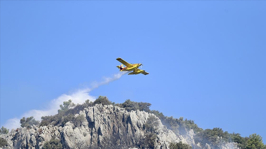 Yurdun farklı bölgelerindeki orman yangınlarına müdahaleler aralıksız devam ediyor.