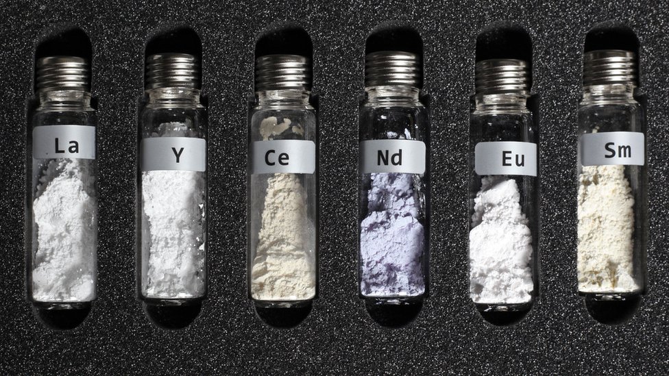 Dünyanın En Nadir Elementleri: Laboratuvarda Üretilen ve Uzayda Bulunan Garip Maddeler 