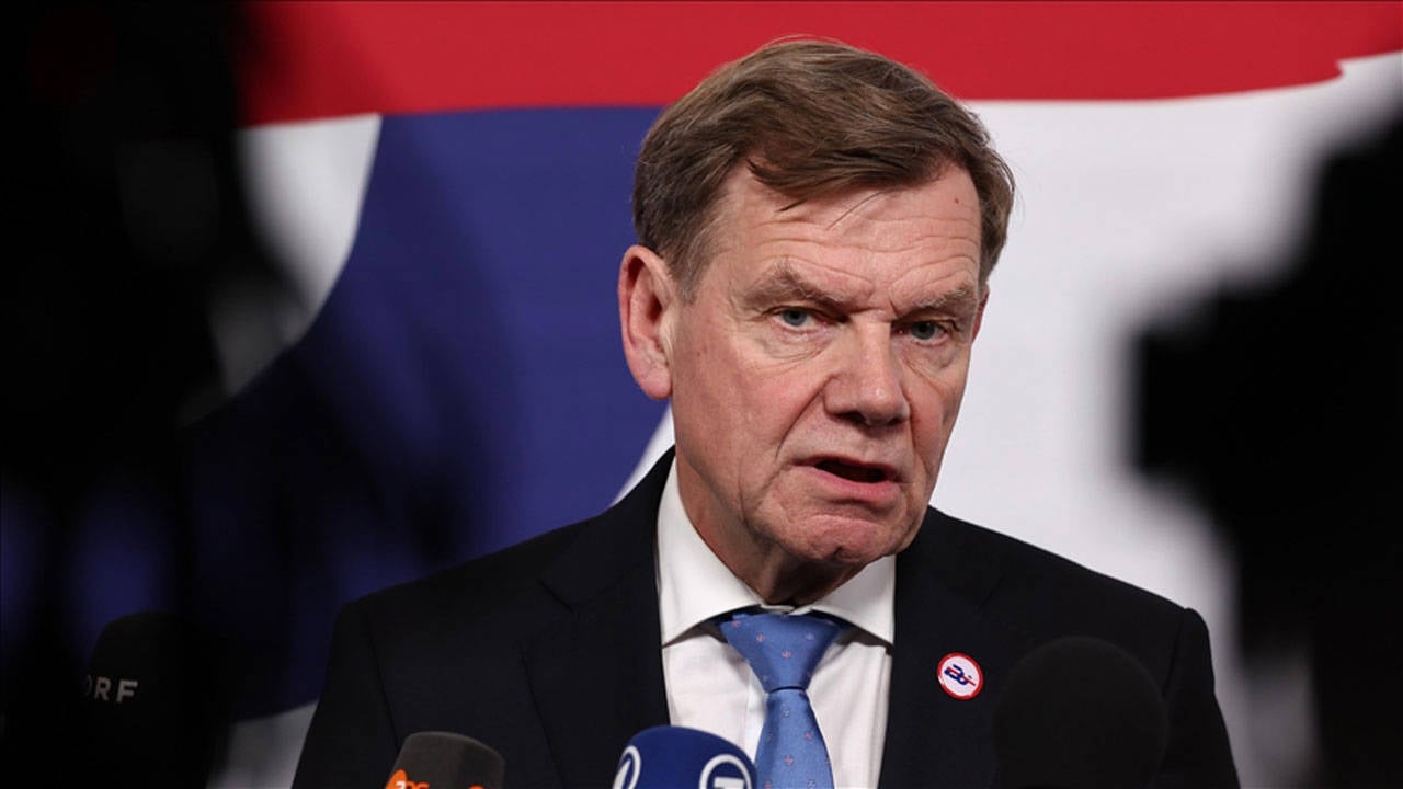 Almanya, iki devletli çözüm sürecinin derhal başlaması gerektiğini vurguladı. Filistin devletinin tanınması sürecin sonunda yer alacak. Almanya, iki devletli çözüm sürecinin derhal başlaması gerektiğini vurguladı. Filistin devletinin tanınması sürecin sonunda yer alacak.