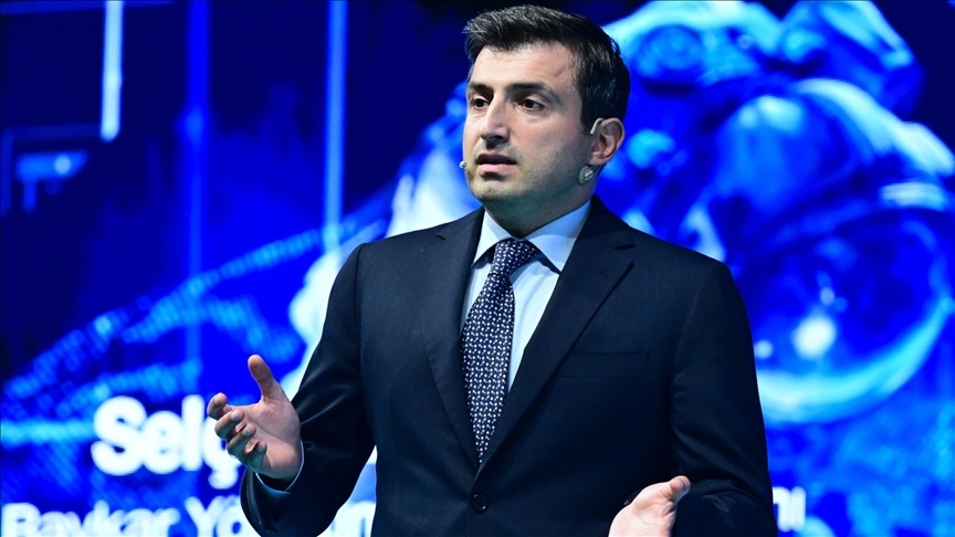 Selçuk Bayraktar, Yerli ve milli sosyal medya NeXT Sosyal platformunun amaçlarını ve işleyişini anlattı.