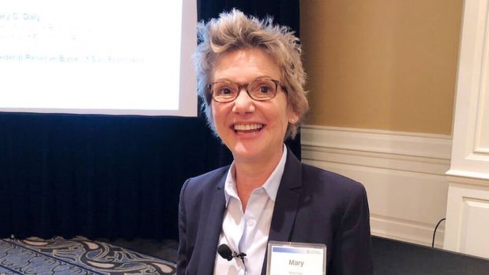 San Francisco Fed Başkanı Daly, Fed'in faiz oranlarını düşürmesi gerektiğini belirtti. San Francisco Fed Başkanı Daly, Fed'in faiz oranlarını düşürmesi gerektiğini belirtti.