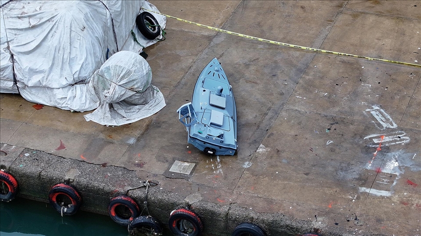 Trabzon'da balıkçılar insansız deniz aracı keşfetti...