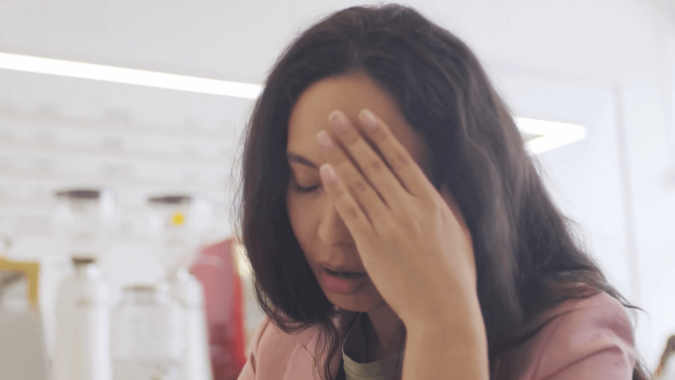 Baş ağrısı neden olur, nasıl geçer? Baş ağrısına ne iyi gelir?