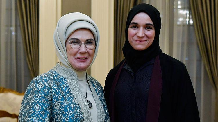 Emine Erdoğan, Suriye Cumhurbaşkanı Şara'nın eşiyle görüştü