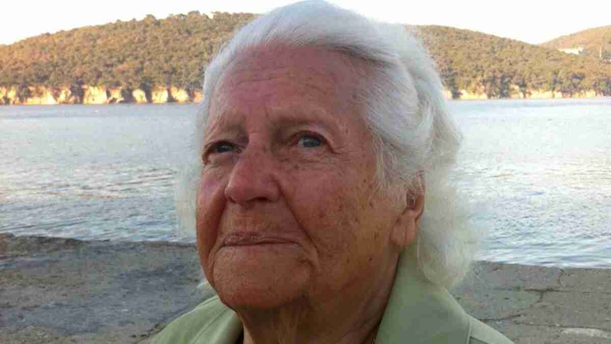 Yıllarca annesine bebek gibi baktı! Ünlü oyuncunun acı günü... 