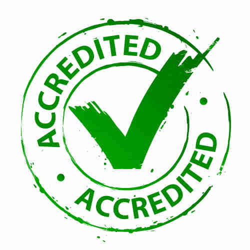 Accredited ne demek İngilizce çeviri sözlük anlamı Türkçesi nedir 