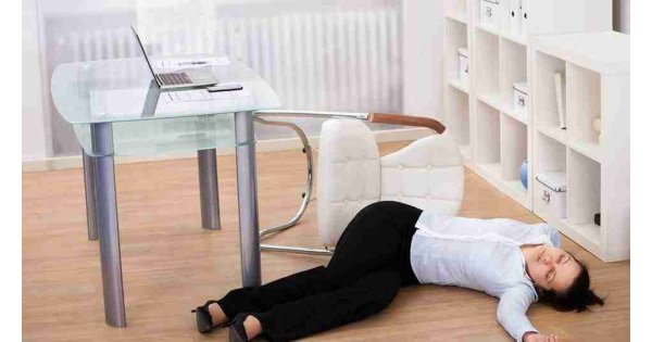 Bayılmak ne demek? TDK Türkçe sözlük anlamı nedir?