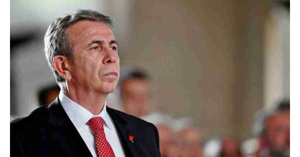Mansur Yavaş'tan 'Turgut Altınok' göndermeli seçim bürosu açılışı Mansur Yavaş'tan 'Turgut Altınok' göndermeli seçim bürosu açılışı