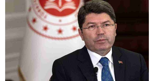 Bakan Tunç: Meclis karar alırsa Cumhurbaşkanı için tekrar adaylık yolu açılır Bakan Tunç: Meclis karar alırsa Cumhurbaşkanı için tekrar adaylık yolu açılır