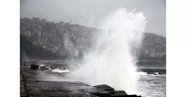 Meteoroloji Marmara ve Kuzey Ege kıyılarında kuvvetli rüzgar uyarısı yaptı. Tedbirli olun. Meteoroloji Marmara ve Kuzey Ege kıyılarında kuvvetli rüzgar uyarısı yaptı. Tedbirli olun.