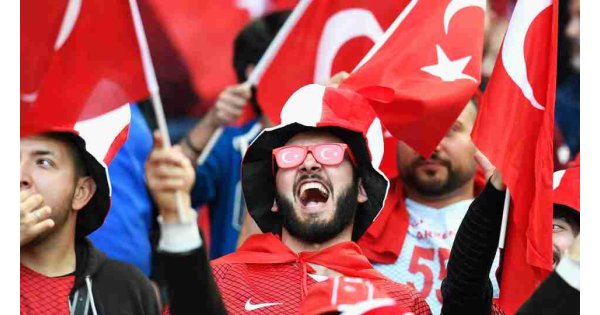 İtalya'dan skandal karar: Türk taraftarlar ülkeye alınmayacak! İtalya'dan skandal karar: Türk taraftarlar ülkeye alınmayacak!