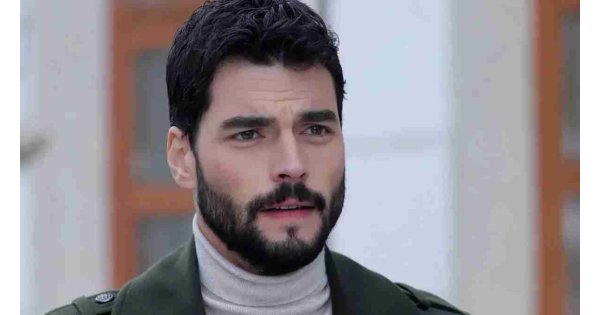 Akın Akınözü’nün annesi Özlem Akınözü kansere yenik düşmüştü! Akın Akınözü: Bundan sonra hayat hep buruk! Akın Akınözü’nün annesi Özlem Akınözü kansere yenik düşmüştü! Akın Akınözü: Bundan sonra hayat hep buruk!