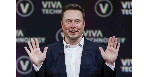 Elon Musk küresel Windows kesintisiyle dalga geçti 