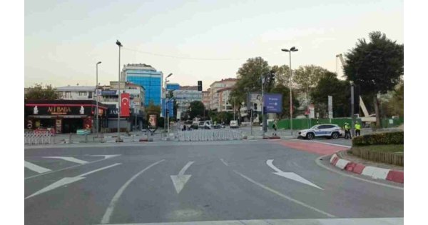 İstanbul'da bazı yollar 30 Ağustos Zafer Bayramı kutlamaları nedeniyle trafiğe kapatıldı