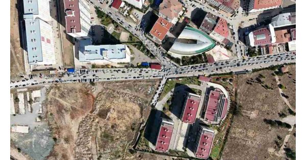 Okullar açıldı ilçede nüfus patlaması yaşandı: Yüzde 100 arttı Okullar açıldı ilçede nüfus patlaması yaşandı: Yüzde 100 arttı