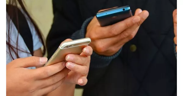 Ticaret Bakanlığı, banka hesaplarında şüpheli işlemler tespit edilmesi halinde ihbarı rica ediyor.
Ticaret Bakanlığı, banka hesaplarında şüpheli işlemler tespit edilmesi halinde ihbarı rica ediyor.