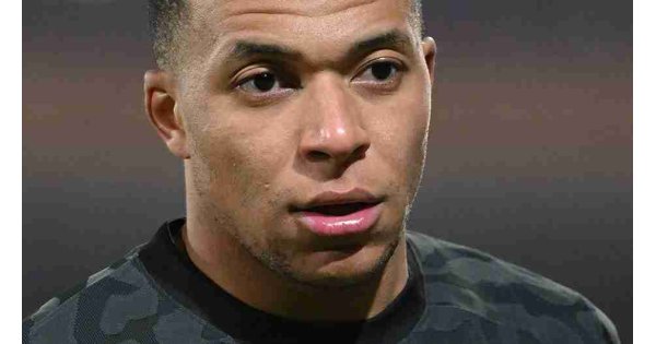 Kylian Mbappe'nin yerine 130 milyon euroluk golcü: PSG kesenin ağzını açtı Kylian Mbappe'nin yerine 130 milyon euroluk golcü: PSG kesenin ağzını açtı