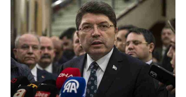 Bakan Tunç'tan CHP'deki 'para sayma' soruşturmasına ilişkin yeni açıklama Bakan Tunç'tan CHP'deki 'para sayma' soruşturmasına ilişkin yeni açıklama