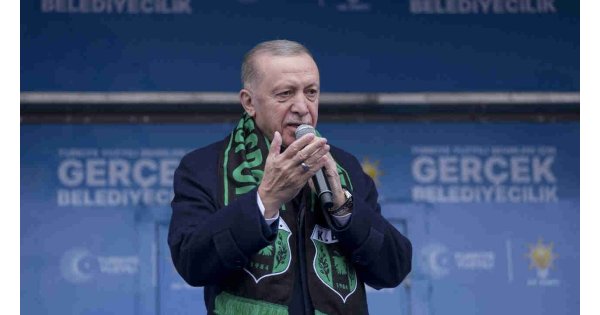 'Bay Kemal bunları çok rahat izah edebilirdi ama sesi soluğu çıkmıyor' 'Bay Kemal bunları çok rahat izah edebilirdi ama sesi soluğu çıkmıyor'