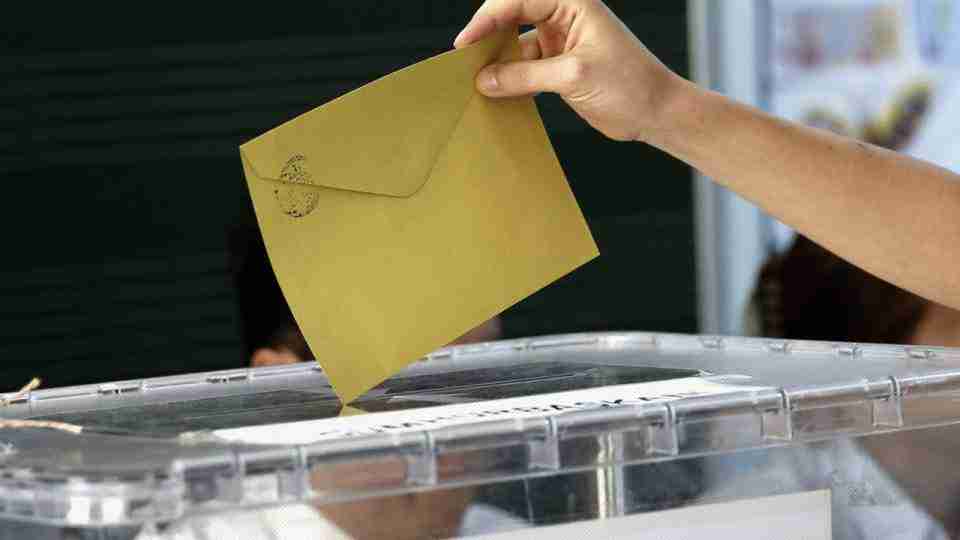Metropoll'den İstanbul anketi: Fark 3 puan 