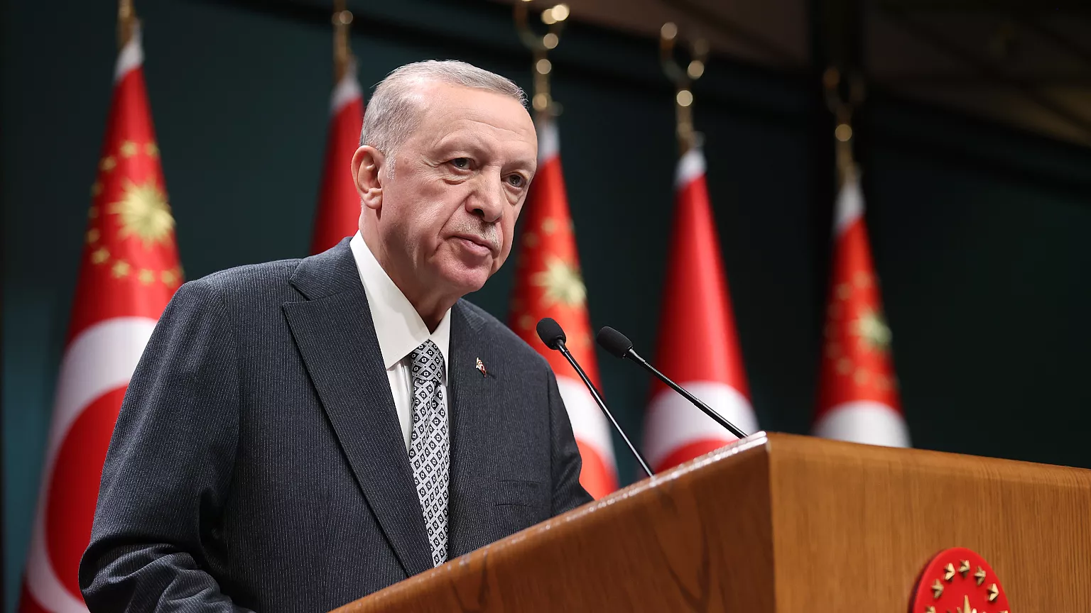 Cumhurbaşkanı Erdoğan'ın yeniden aday olabilmesi için tek koşul, Meclis'in erken seçim kararı alması mı? Cumhurbaşkanı Erdoğan'ın yeniden aday olabilmesi için tek koşul, Meclis'in erken seçim kararı alması mı?