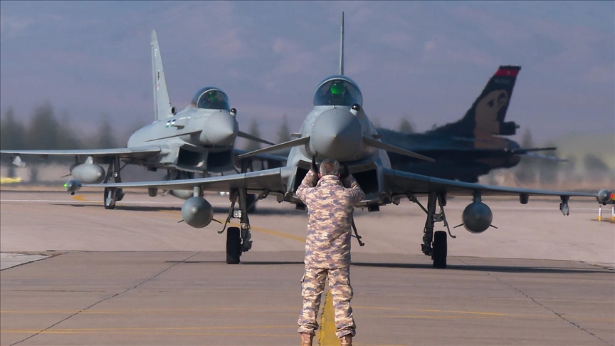 Türkiye ve Birleşik Krallık Eurofighter Typhoon alımı konusunda anlaşmaya vardı Türkiye ve Birleşik Krallık Eurofighter Typhoon alımı konusunda anlaşmaya vardı