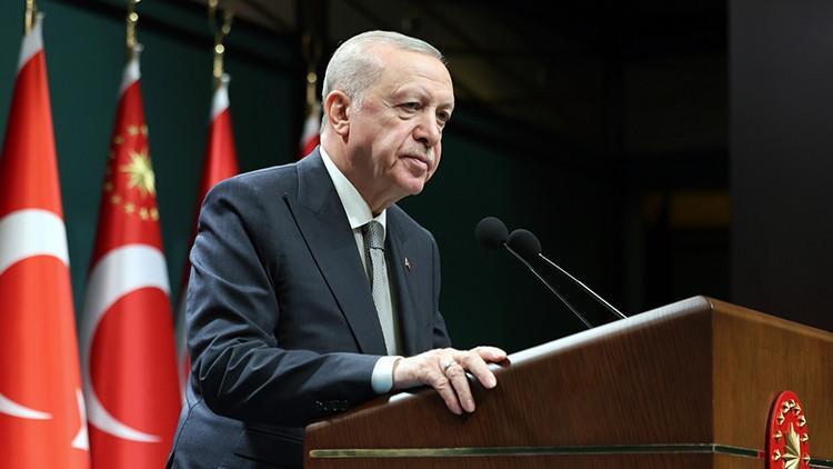 Cumhurbaşkanı Erdoğan: Yaz başından beri 3 bin 62 yangın başarıyla söndürüldü. Cumhurbaşkanı Erdoğan: Yaz başından beri 3 bin 62 yangın başarıyla söndürüldü.