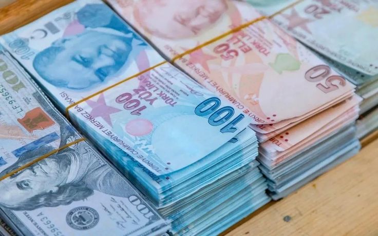 Asgari ücrette temmuz 2025'te ara zam bekleniyor. Milyonlar zam açıklamasını merak ediyor.