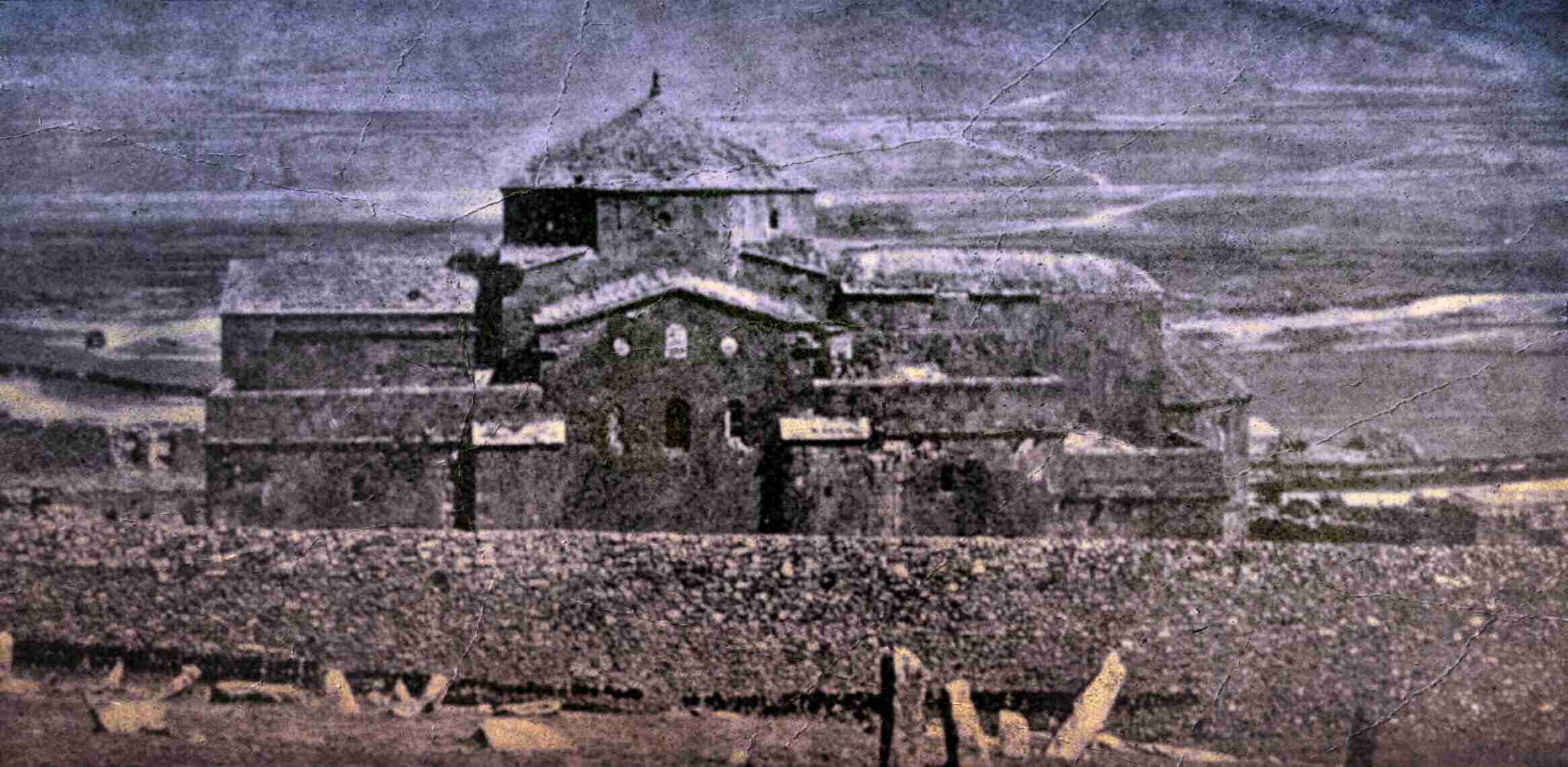 Ağrı'da gezilecek yerler - Üç Kilise