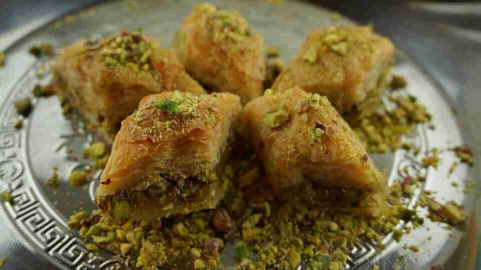 En güzel ev yapımı baklava tarifi! Evde baklava nasıl yapılır?