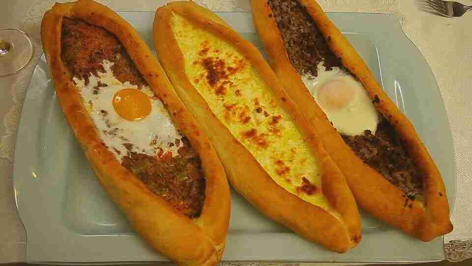 Evde kolay pide tarifi, nasıl yapılır? Kıymalı pide malzemeleri nelerdir?