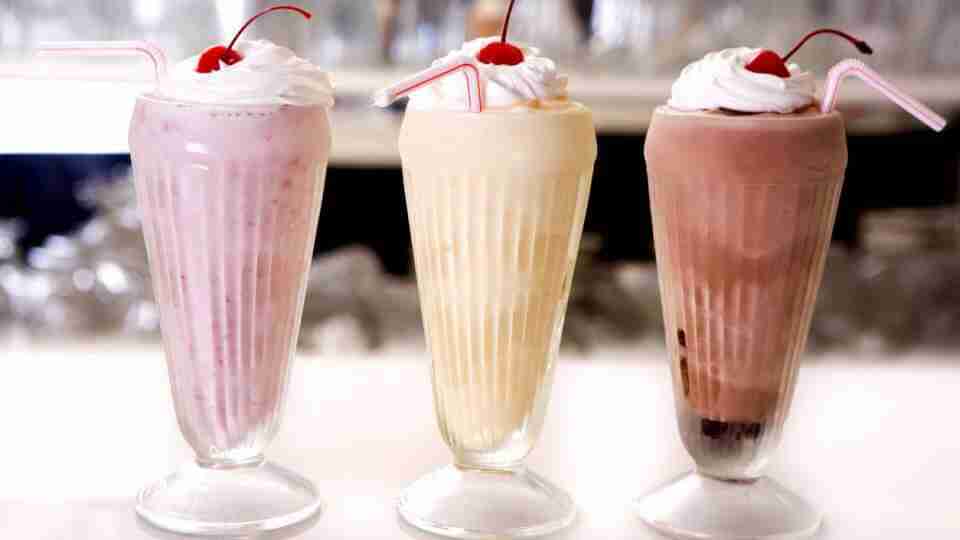Milkshake Nasıl Yapılır? İşte evde kolay ve pratik leziz milkshake tarifleri! Milkshake Nasıl Yapılır? İşte evde kolay ve pratik leziz milkshake tarifleri!