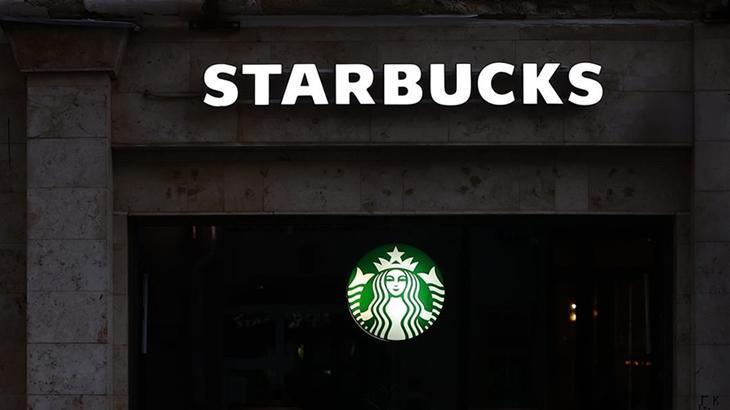Starbucks 1000'den fazla çalışanı işten çıkarıyor.
